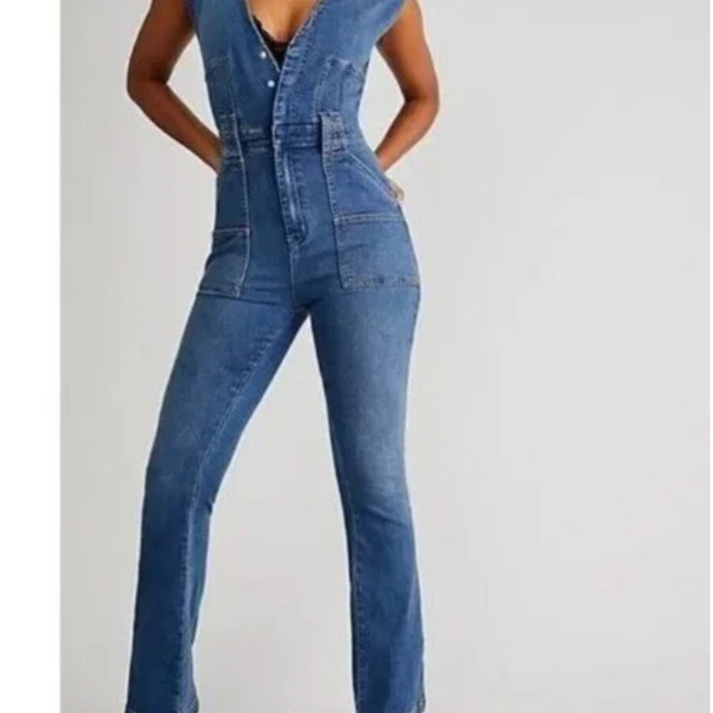 FREE PEOPLE Crvy Hyde Park Flare Leg JUMPSUIT Size 12 Blue Stretch Denim NEW